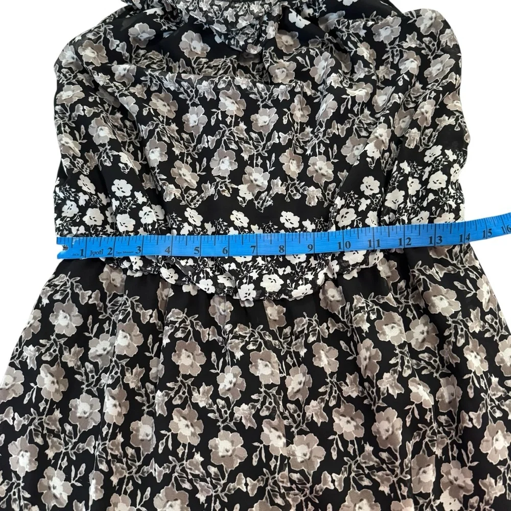 NWT ELIZA J Off Shoulder Floral Jumpsuit Romper Black Flowy Ruffle New Size 10 - Picture 13 of 15